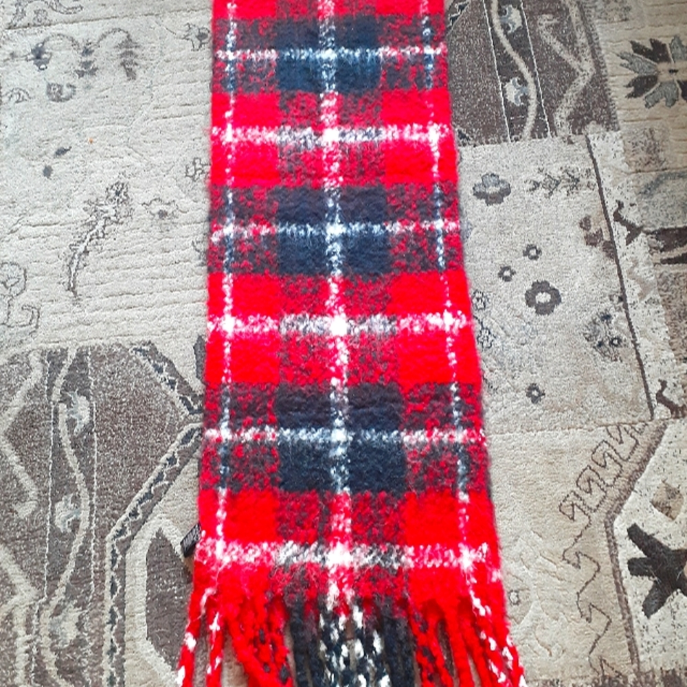 NWOT Victoria's Secret Shawl/Wrap/Scarf